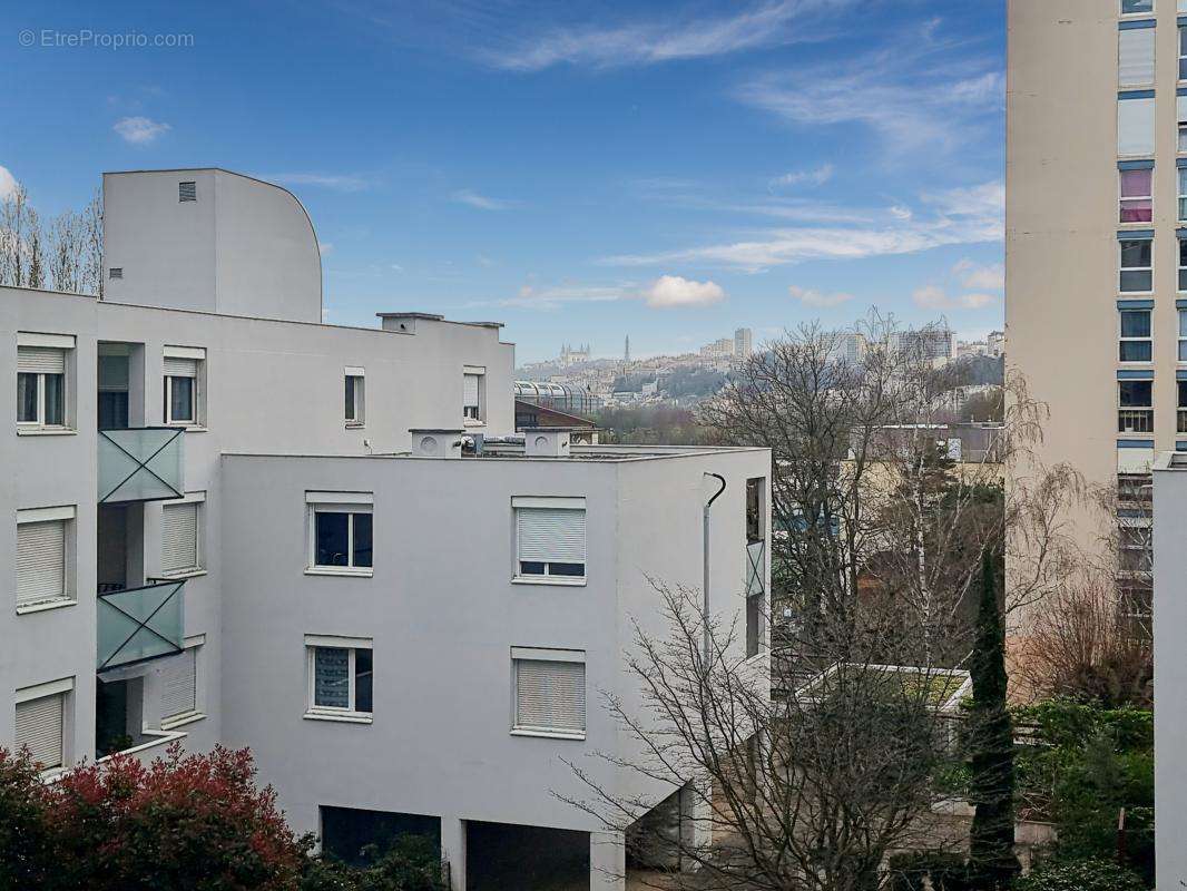 Appartement à CALUIRE-ET-CUIRE