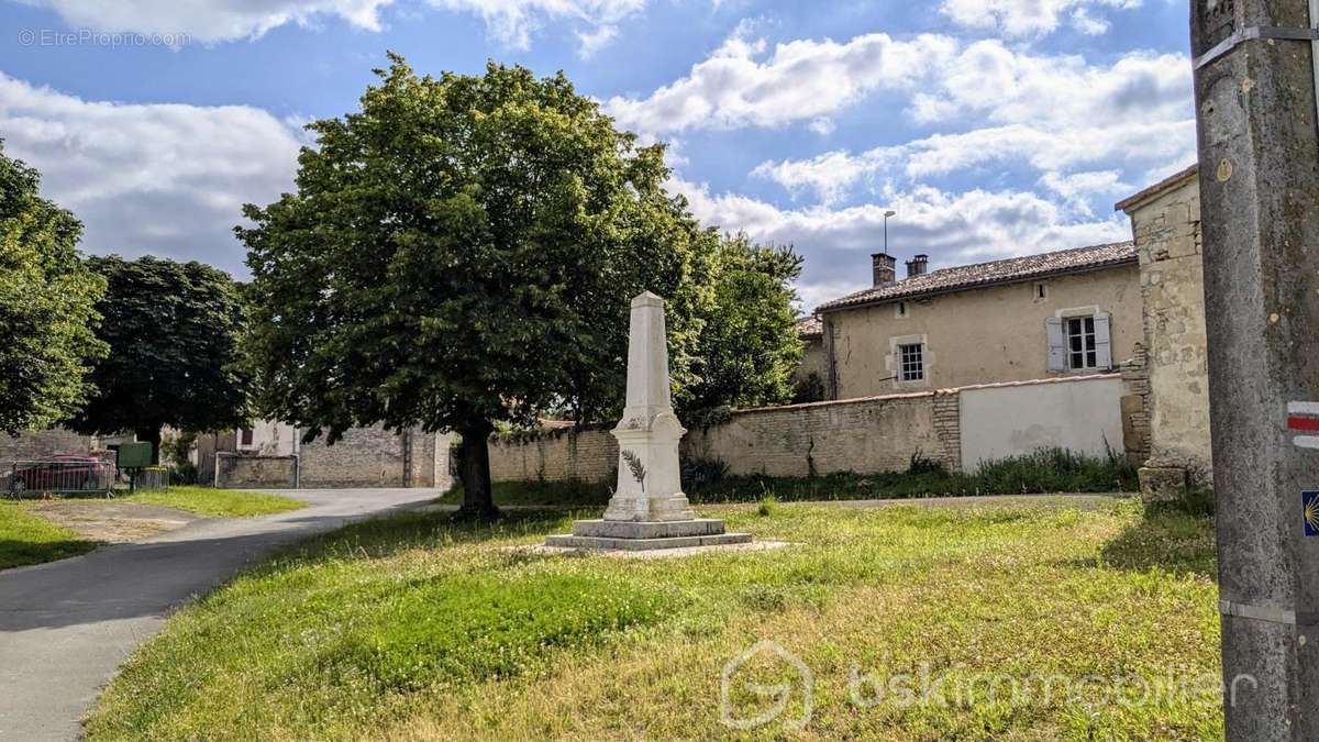 Maison à CHIZE