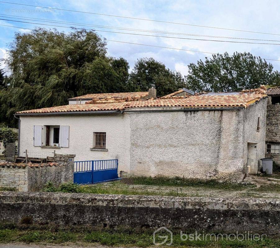 Maison à CHIZE