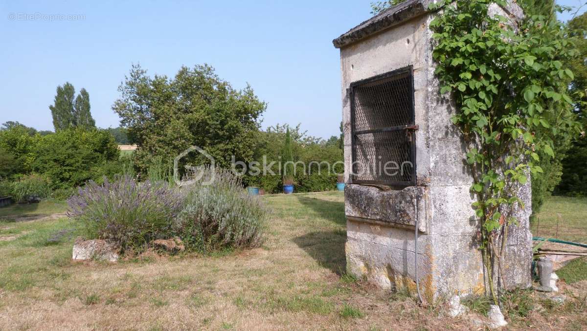 Maison à COUTURES