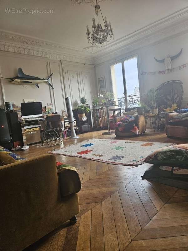 Appartement à PARIS-10E