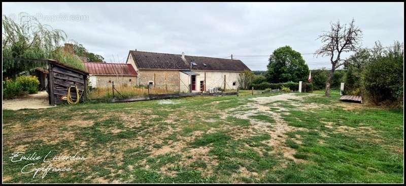 Maison à OULCHES