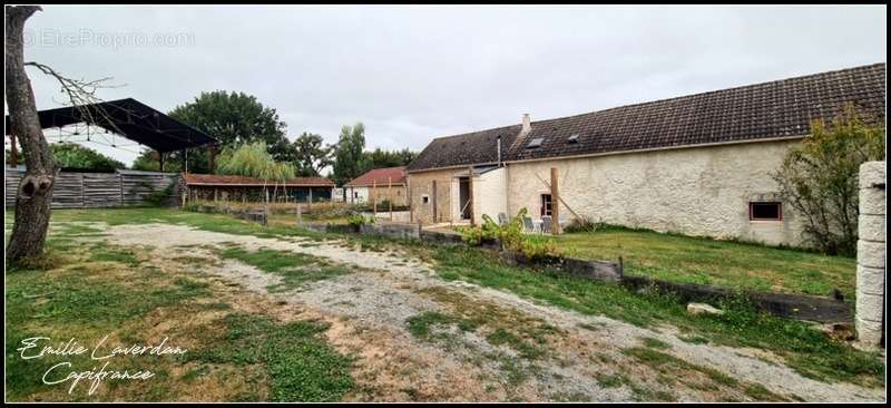 Maison à OULCHES