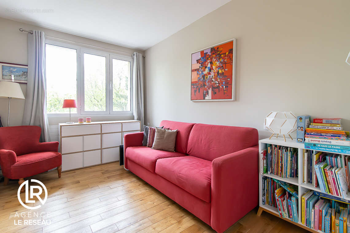 Appartement à NEUILLY-SUR-SEINE