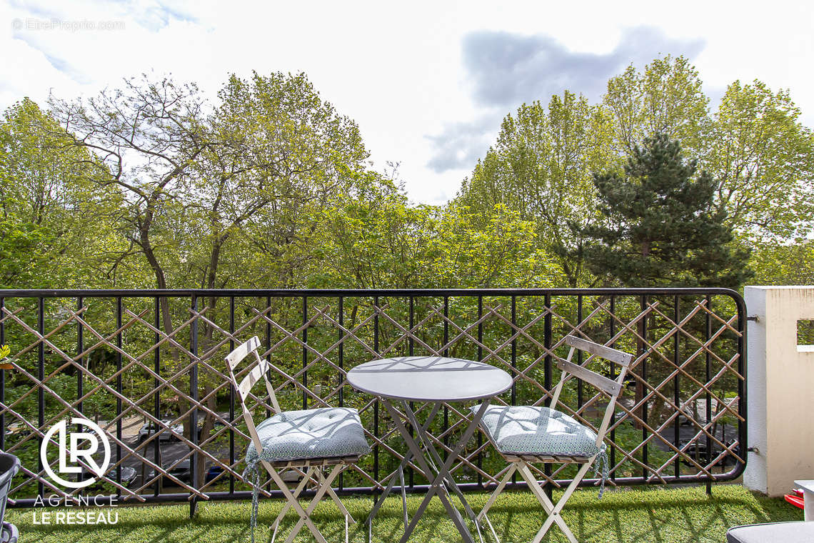 Appartement à NEUILLY-SUR-SEINE