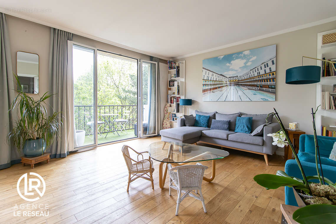 Appartement à NEUILLY-SUR-SEINE