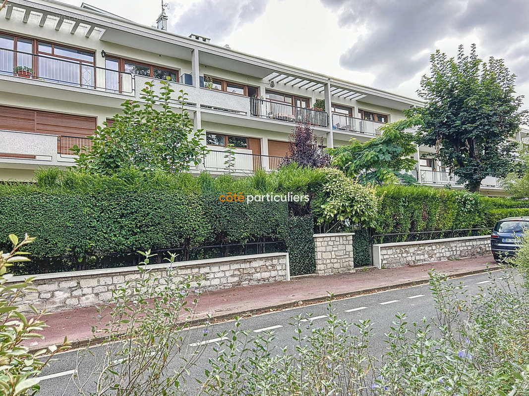 Appartement à SAINT-MAUR-DES-FOSSES