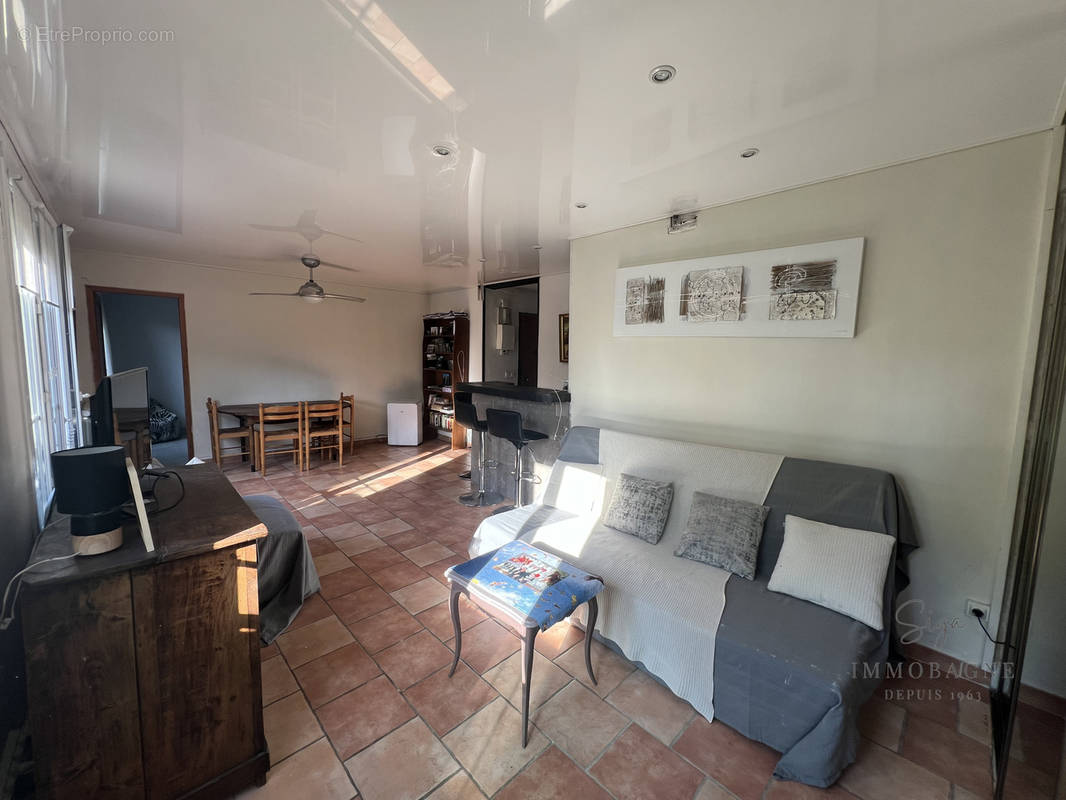 Appartement à AUBAGNE