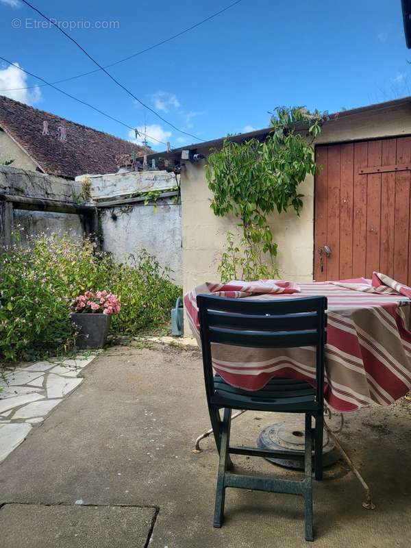 Maison à JOUET-SUR-L&#039;AUBOIS