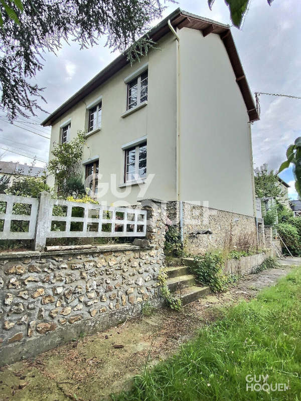 Maison à BERNAY