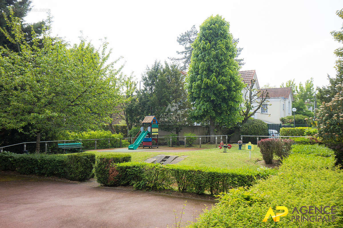 Appartement à MAISONS-LAFFITTE