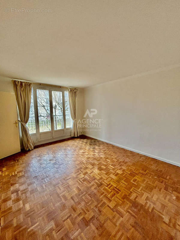 Appartement à MAISONS-LAFFITTE