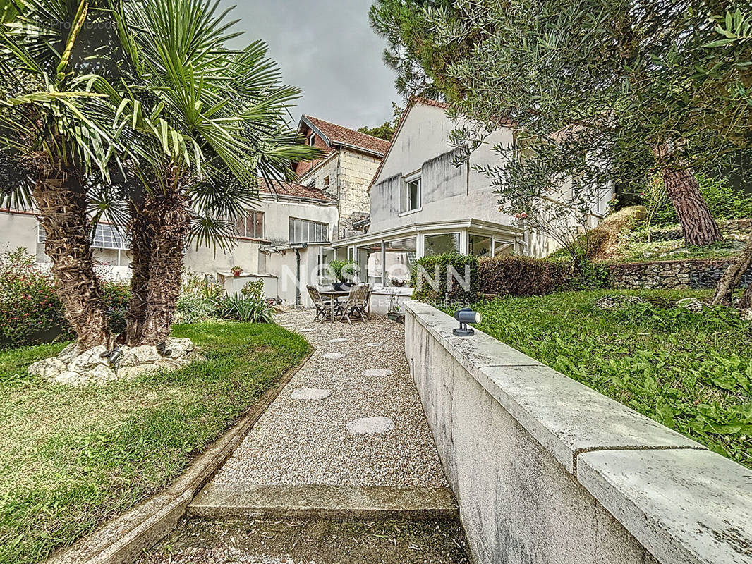 Maison à JOUE-LES-TOURS