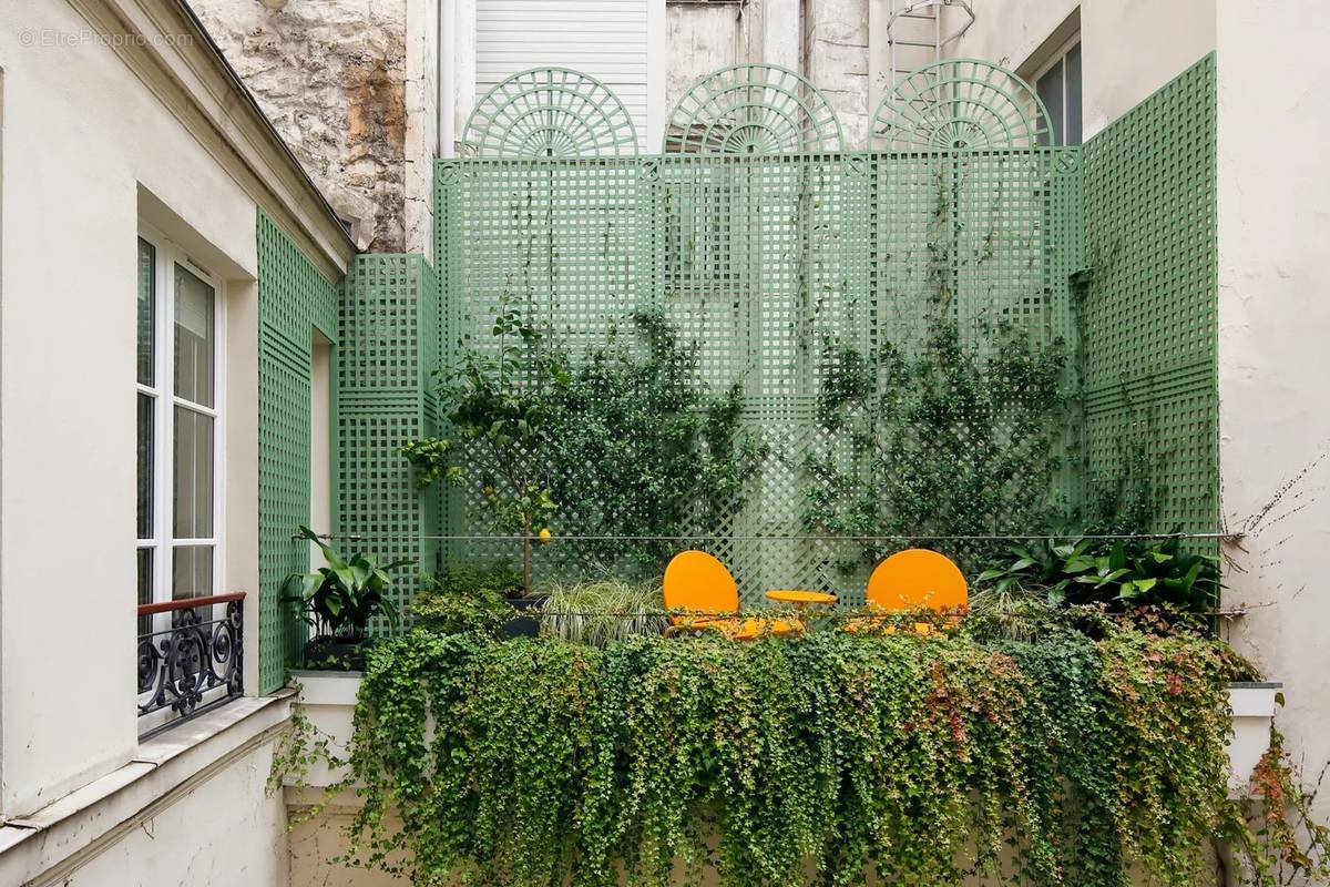 Appartement à PARIS-7E