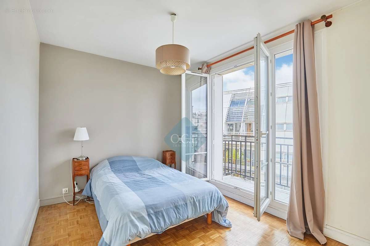 Appartement à PARIS-11E