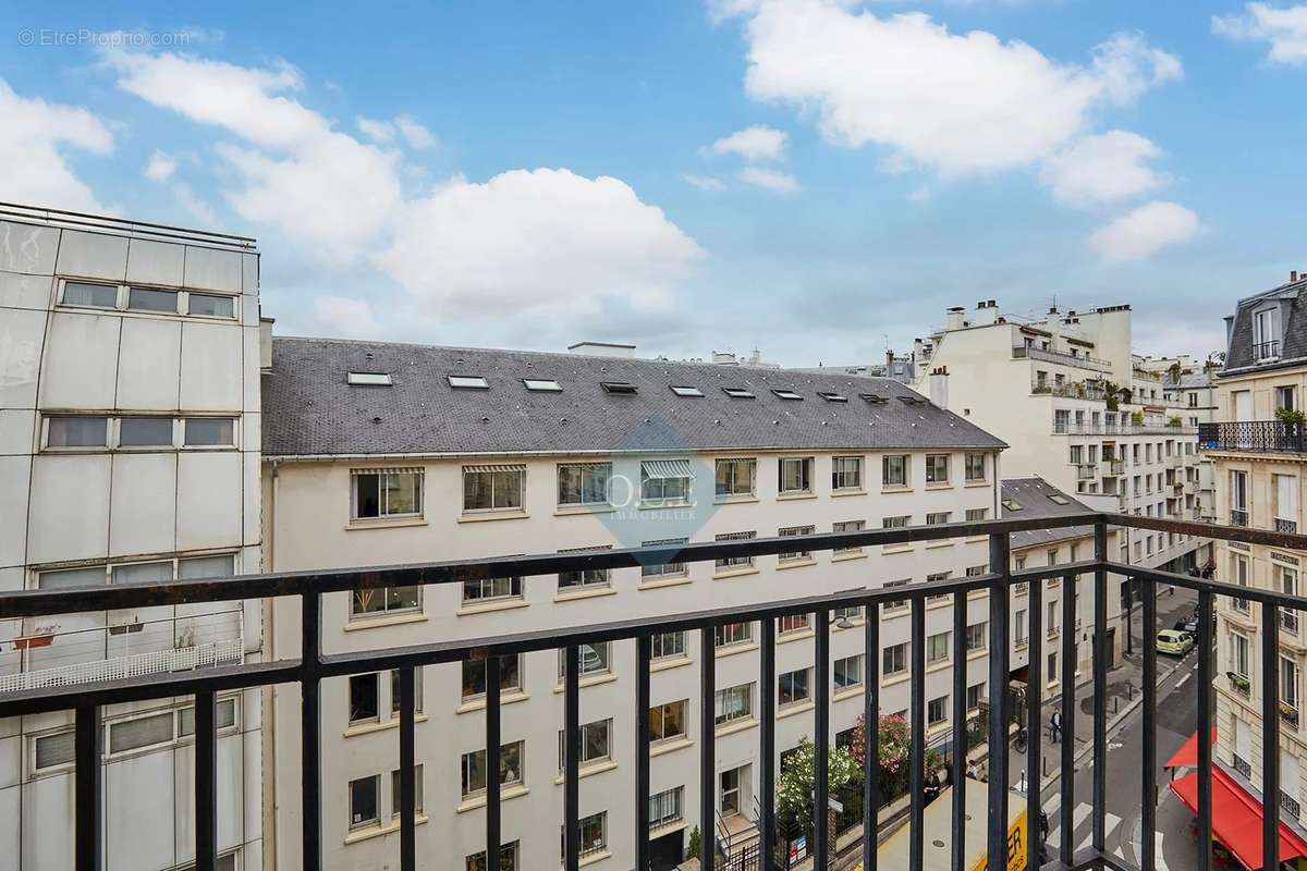 Appartement à PARIS-11E