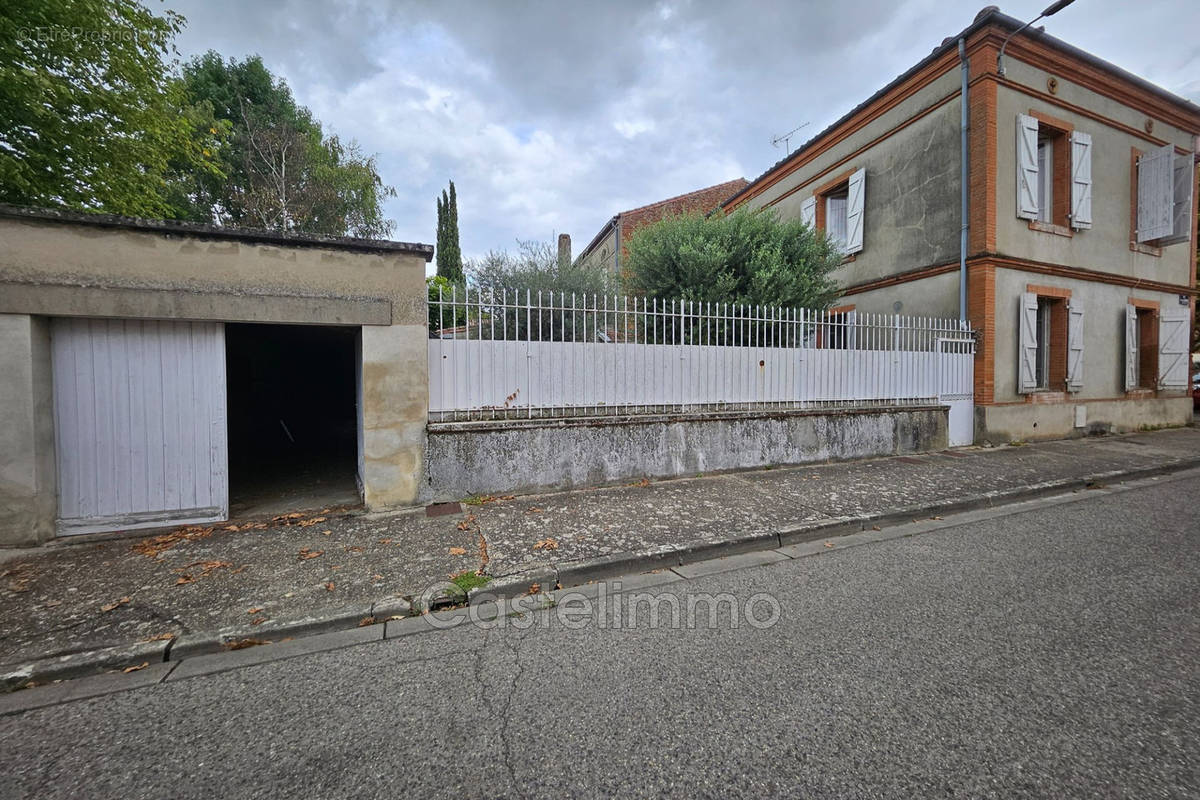 Maison à CASTELSARRASIN