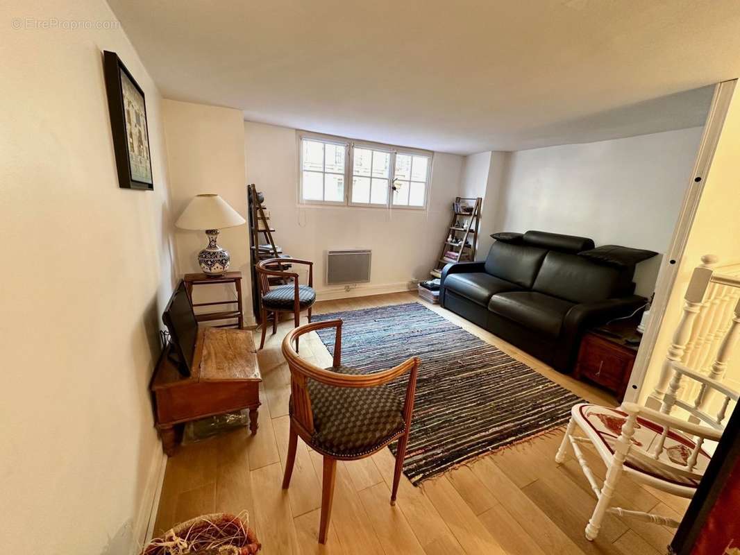 Appartement à PARIS-5E