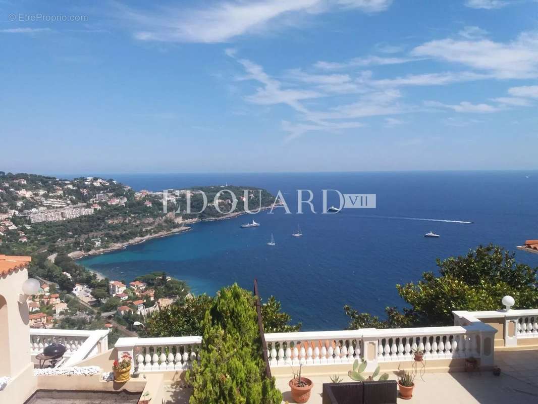 Appartement à ROQUEBRUNE-CAP-MARTIN