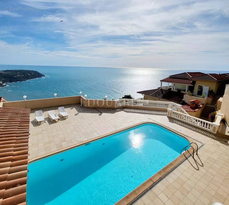 Appartement à ROQUEBRUNE-CAP-MARTIN