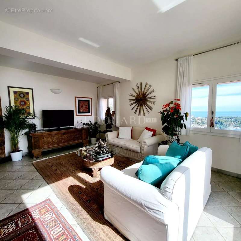 Appartement à ROQUEBRUNE-CAP-MARTIN