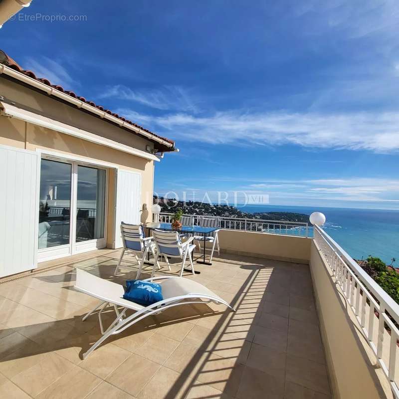 Appartement à ROQUEBRUNE-CAP-MARTIN