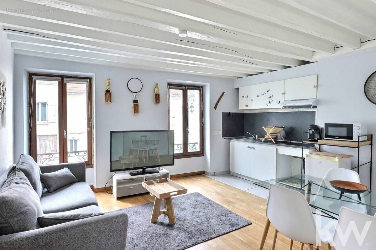 Appartement à VAUX-SUR-SEINE