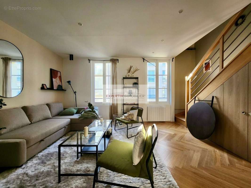 Appartement à VERSAILLES