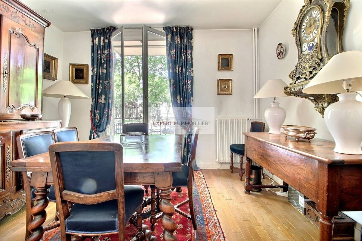 Appartement à VERSAILLES