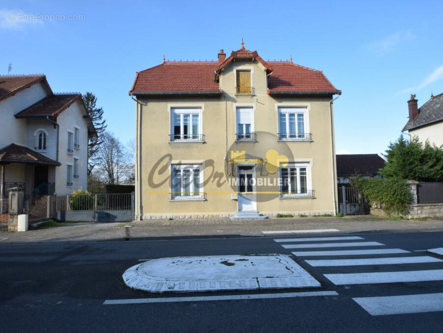 Maison à SAINT-GERMAIN-DU-BOIS