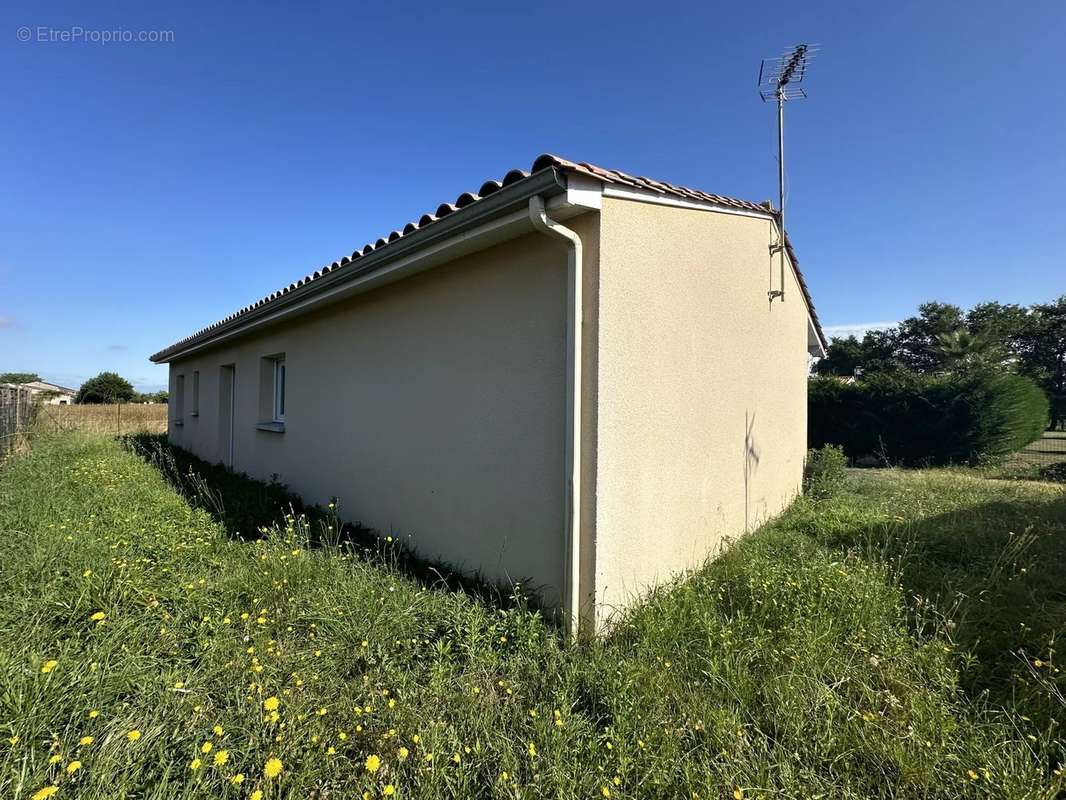 Maison à CARTELEGUE