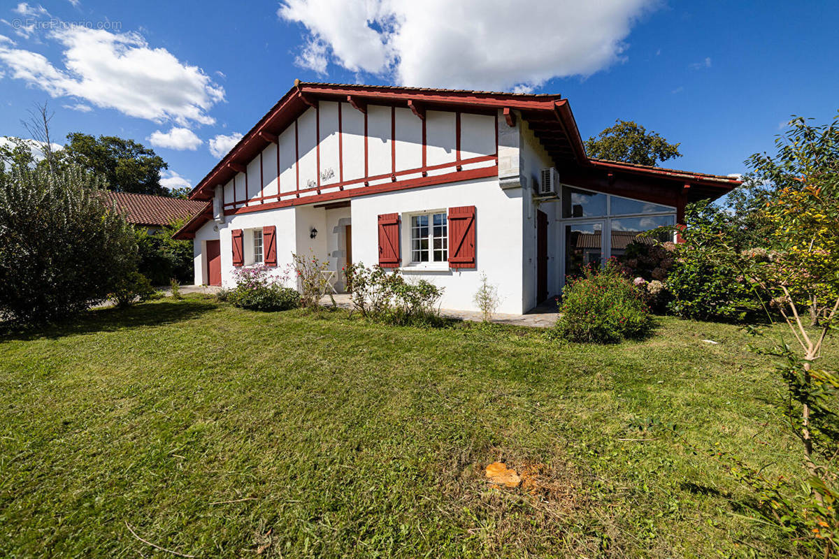 Maison à CAMBO-LES-BAINS