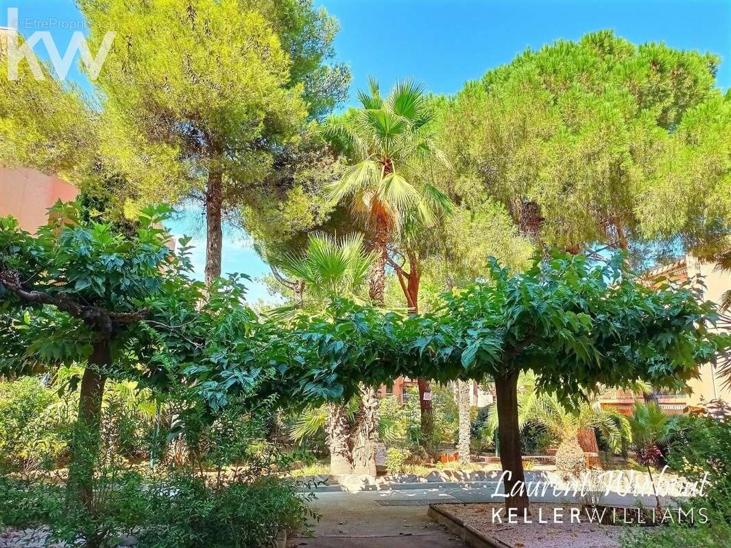 Appartement à BORMES-LES-MIMOSAS