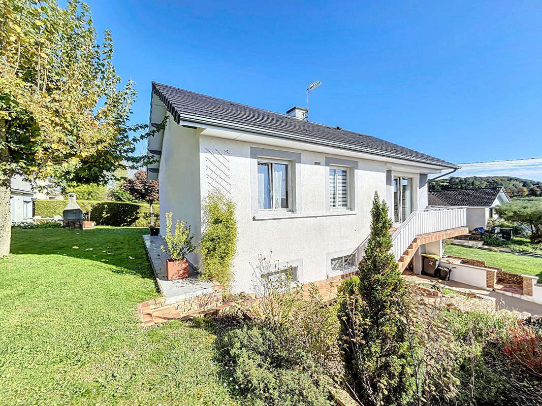 Maison à BONCOURT-SUR-MEUSE