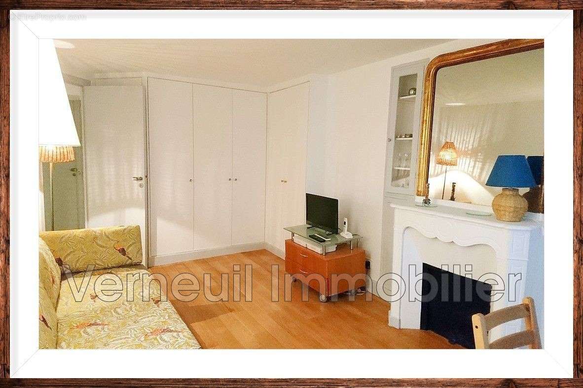 Appartement à PARIS-7E