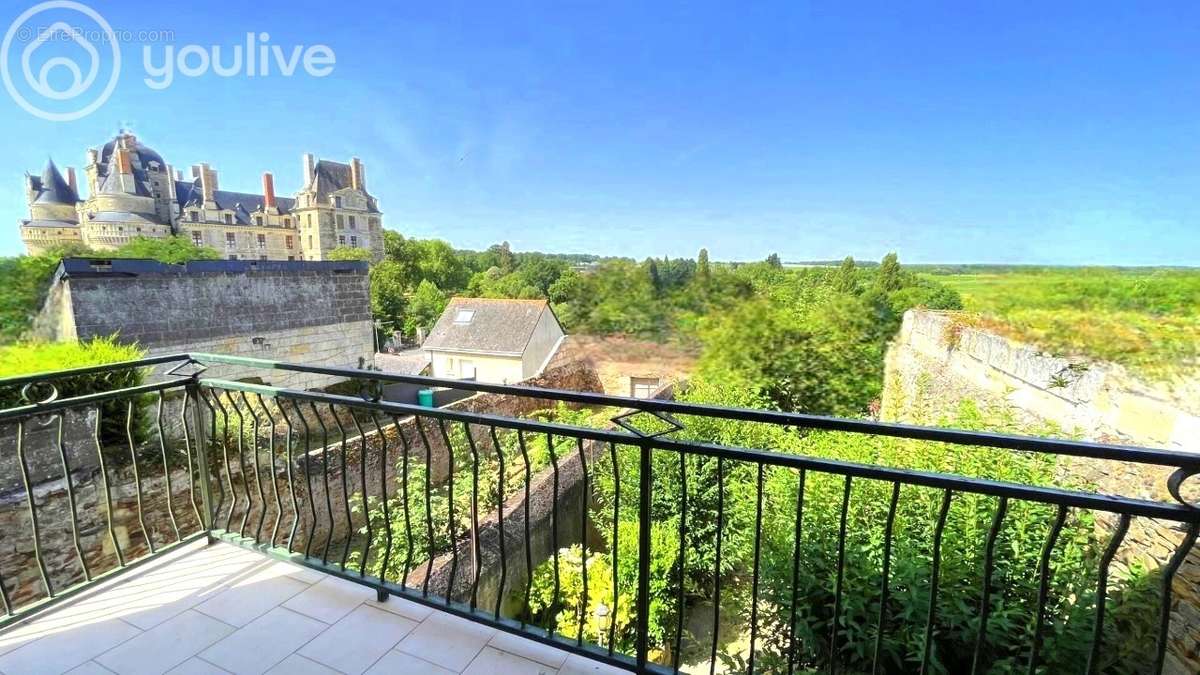 Maison à BRISSAC-QUINCE