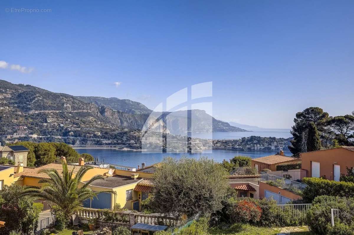 Appartement à VILLEFRANCHE-SUR-MER