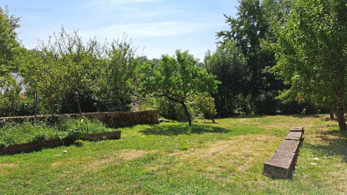 Maison à CHARROUX