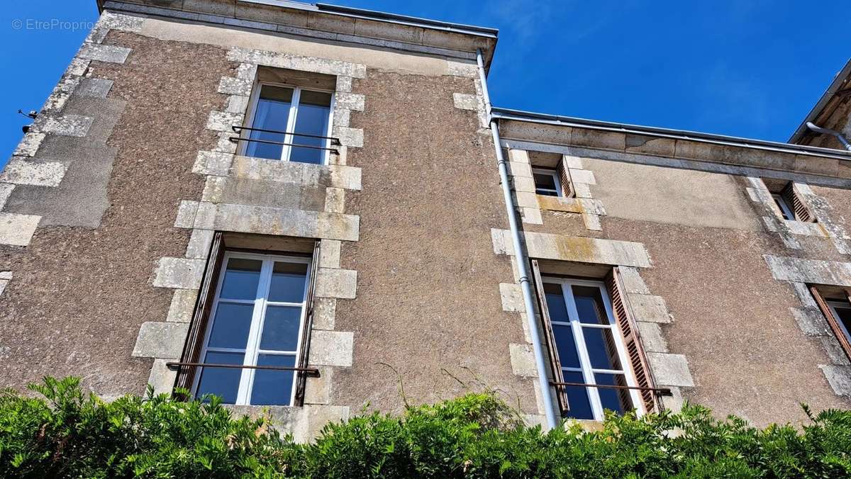 Maison à CHARROUX