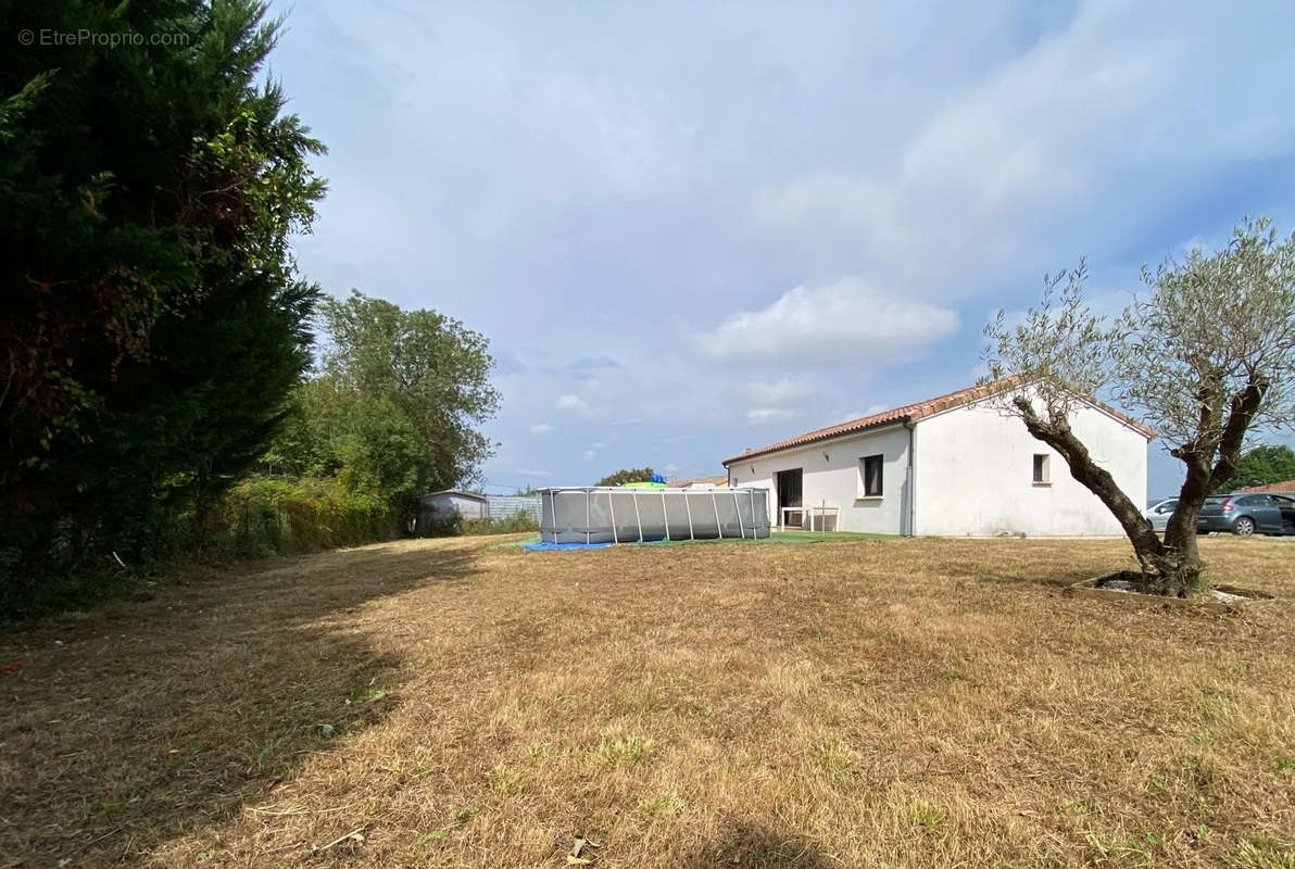 Maison à SAINTE-LIVRADE-SUR-LOT