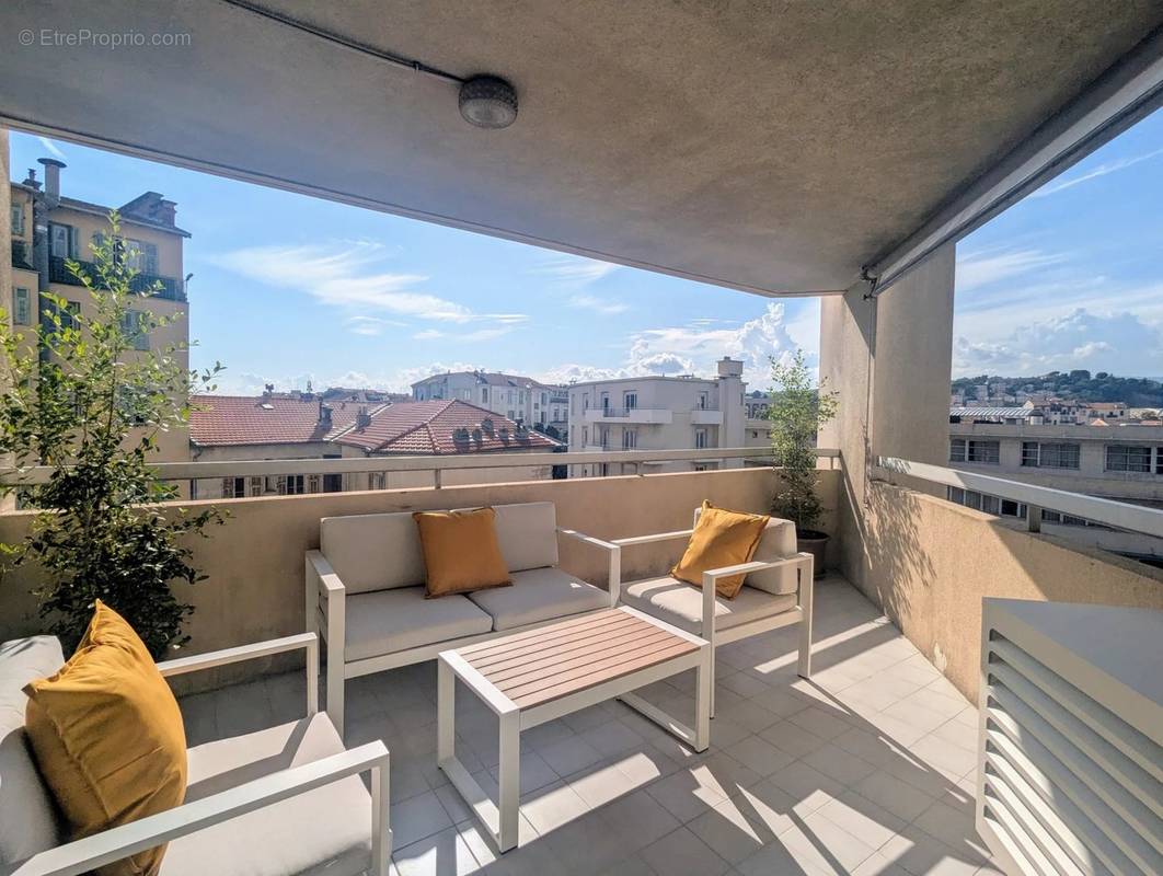 Appartement à NICE