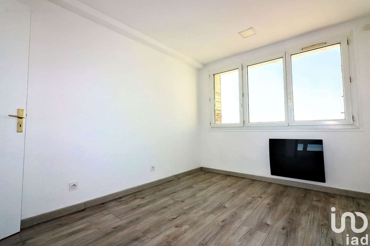 Photo 3 - Appartement à VILLEURBANNE