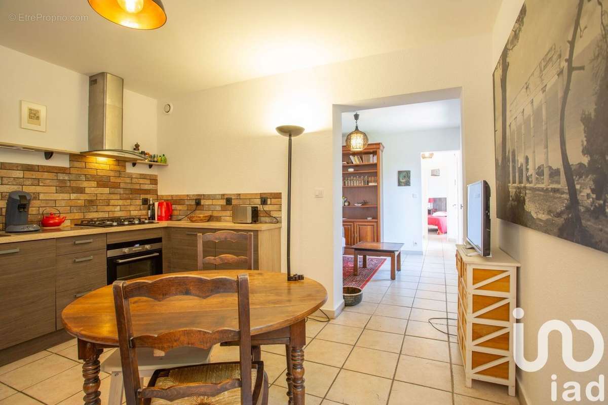 Photo 5 - Appartement à VILLENEUVE-LES-AVIGNON