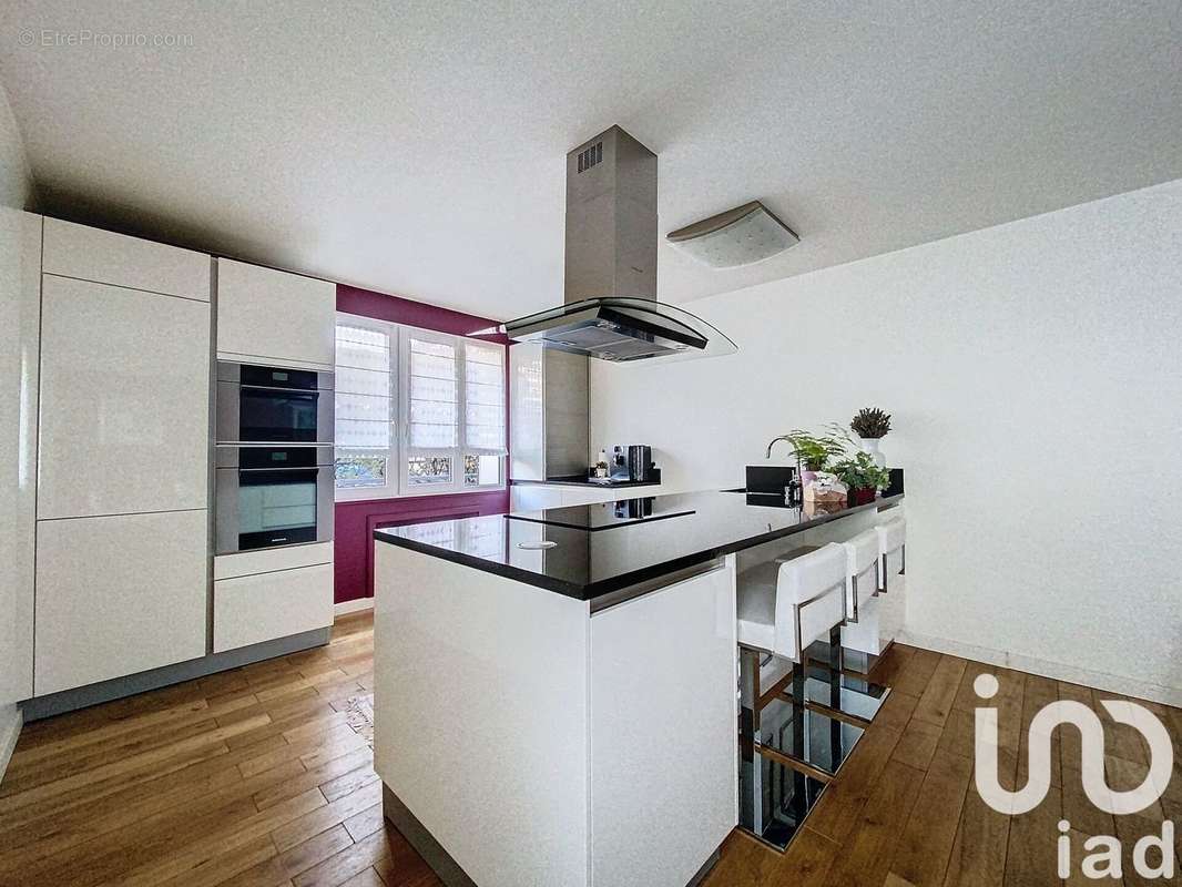 Photo 3 - Appartement à SAINT-MAUR-DES-FOSSES