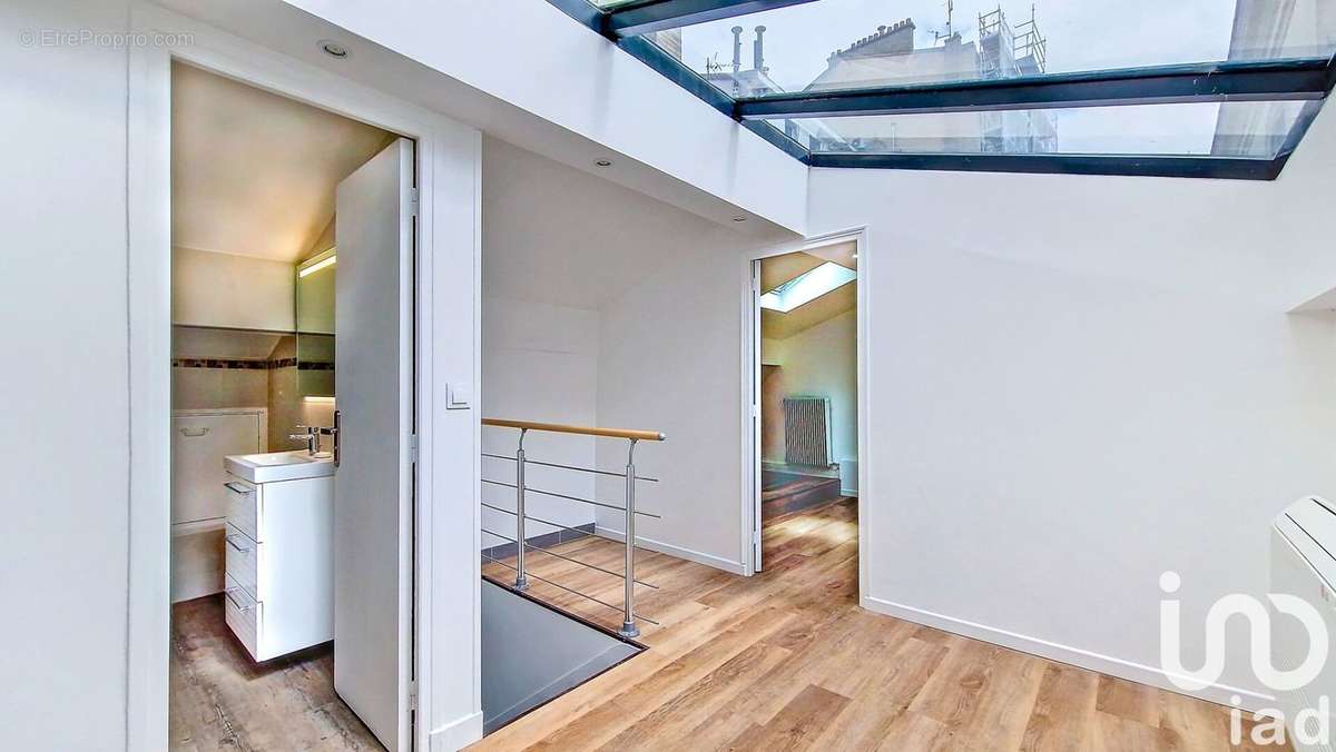 Photo 2 - Appartement à LEVALLOIS-PERRET