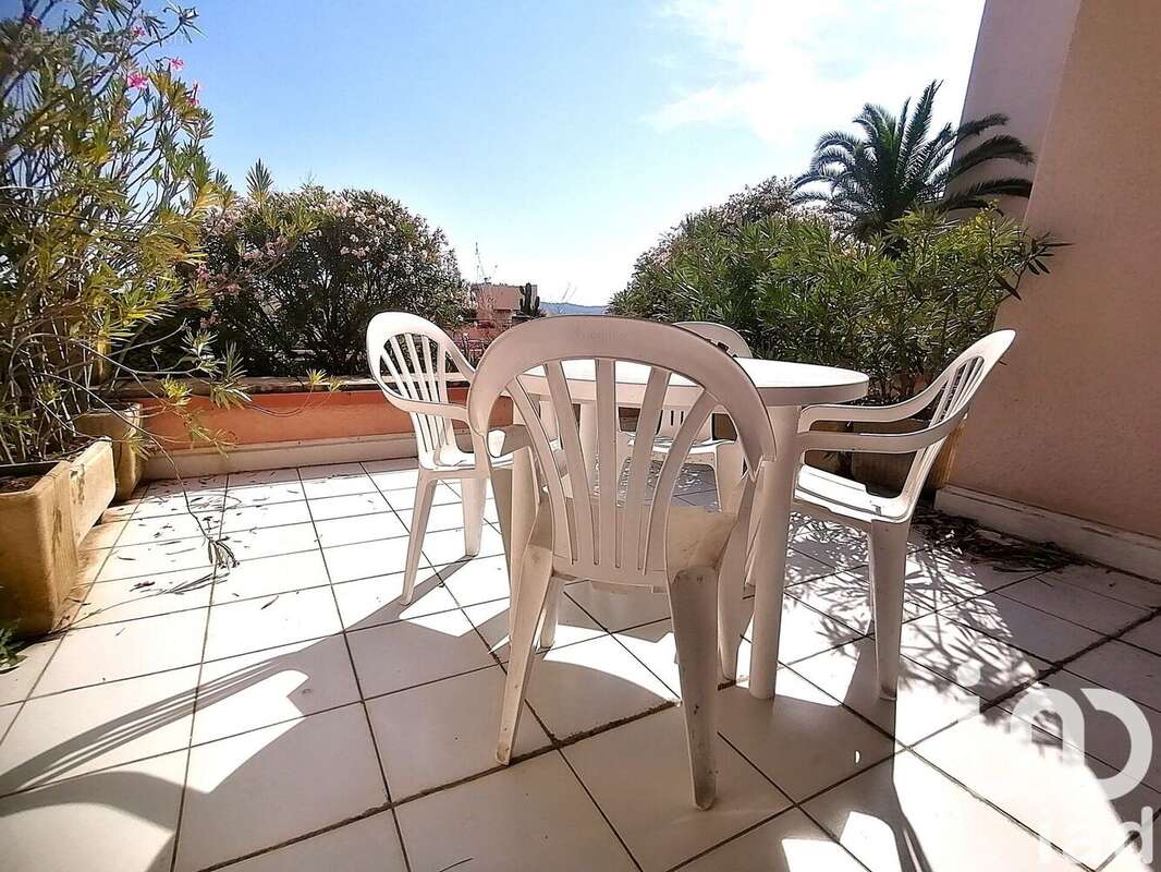 Photo 2 - Appartement à LE LAVANDOU