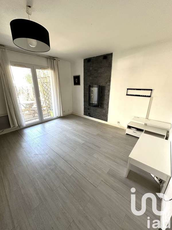 Photo 3 - Appartement à LES PAVILLONS-SOUS-BOIS