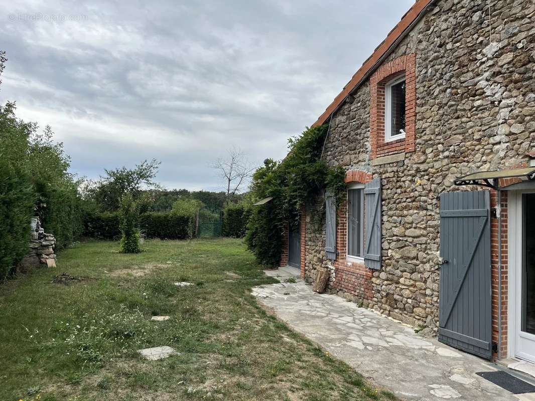 Maison à MONTMORILLON