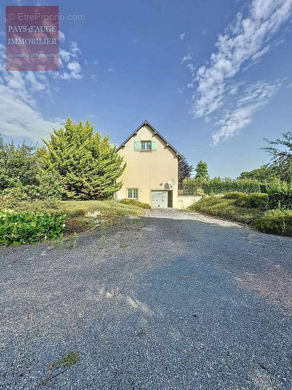 Maison à BLANGY-LE-CHATEAU