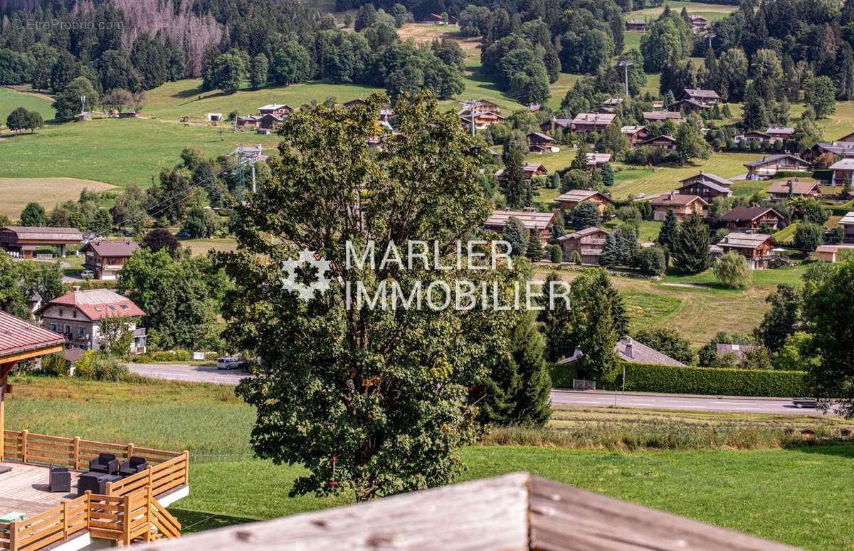 Appartement à DEMI-QUARTIER